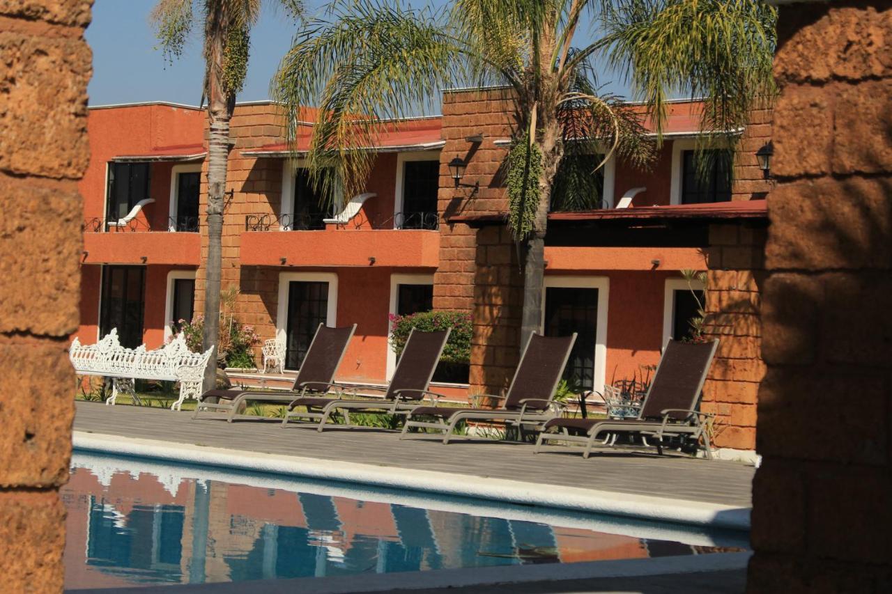Hotel Meson Del Puente Acámbaro エクステリア 写真